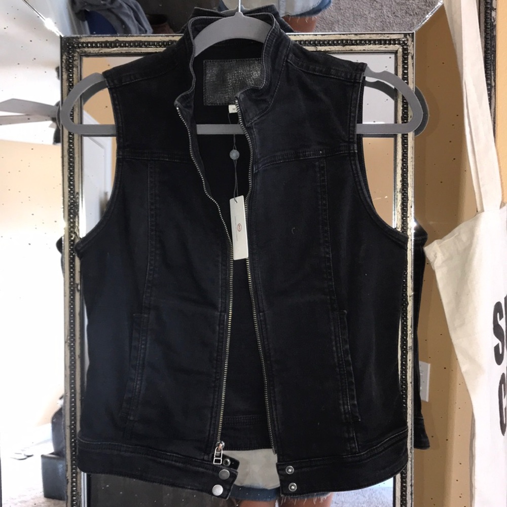 AG BLACK JEAN VEST WITH TAGS